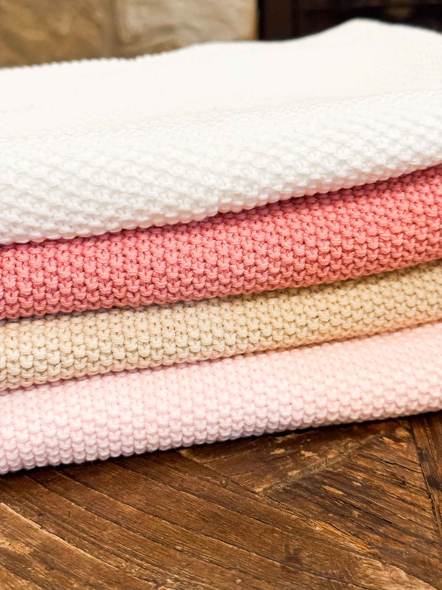 Scallop Knit Blanket